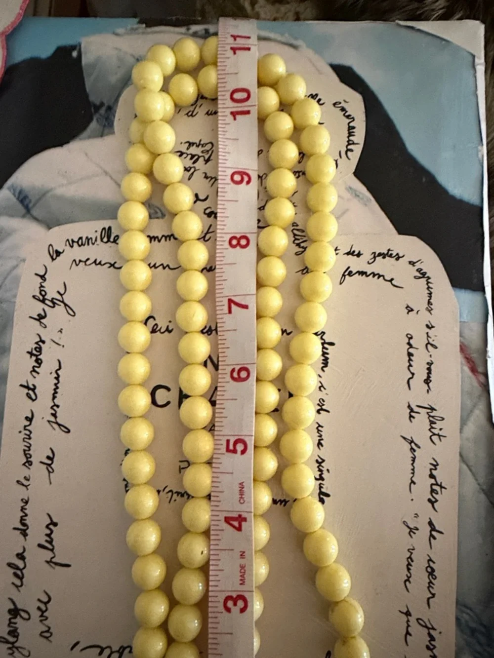 VTG Yellow Double-Strand Beaded Necklace with Floral Earrings